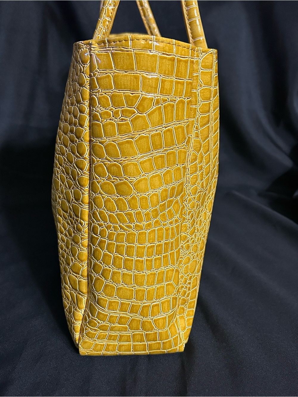 Vecceli Italy Yellow Croc-Embossed Tote Bag - Picture 7 of 11